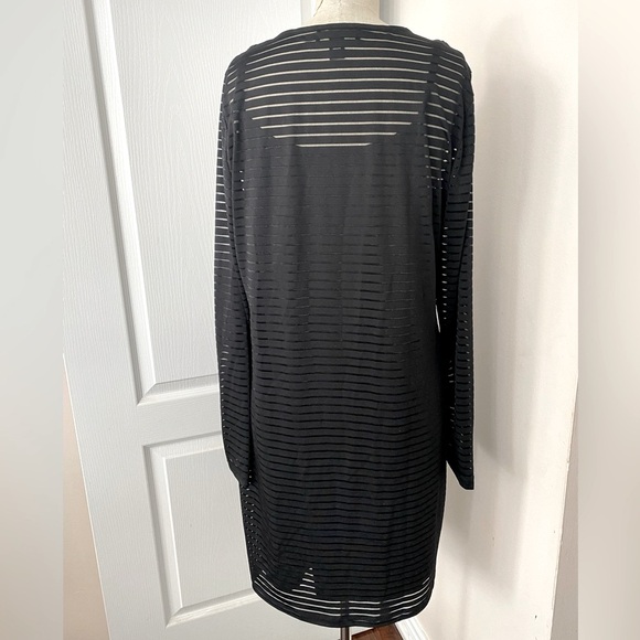 Forever 21 black dress check measurements on photos - Picture 4 of 11